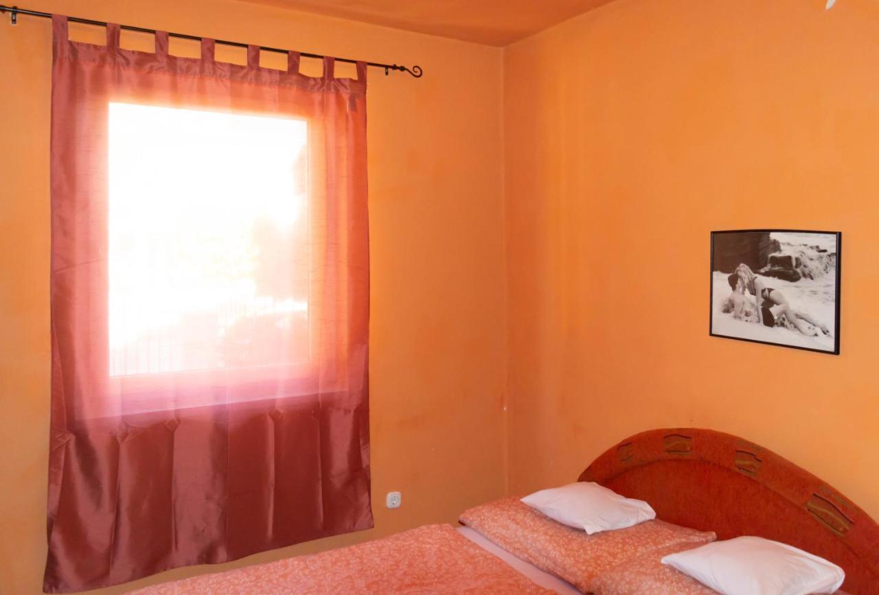 Zsolnay Apartman Сиофок Екстериор снимка